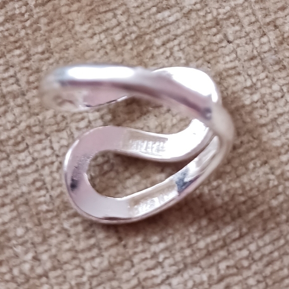 Silver Freeform Swirl Ring - Picture 9 of 11